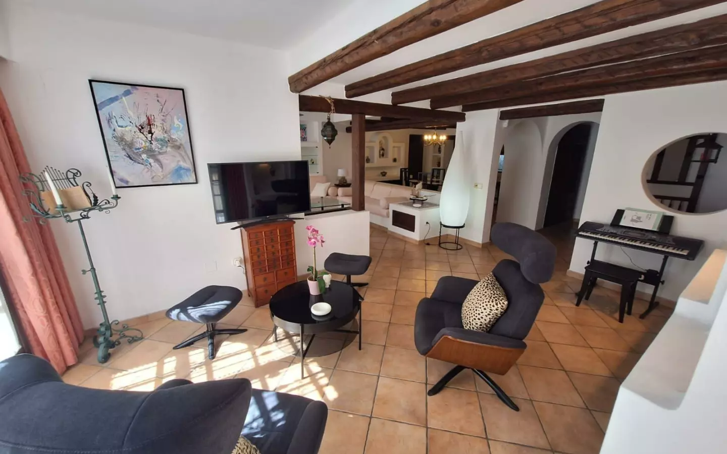 2-bedroom Apartment In Torrevieja, Spain (160 M²)