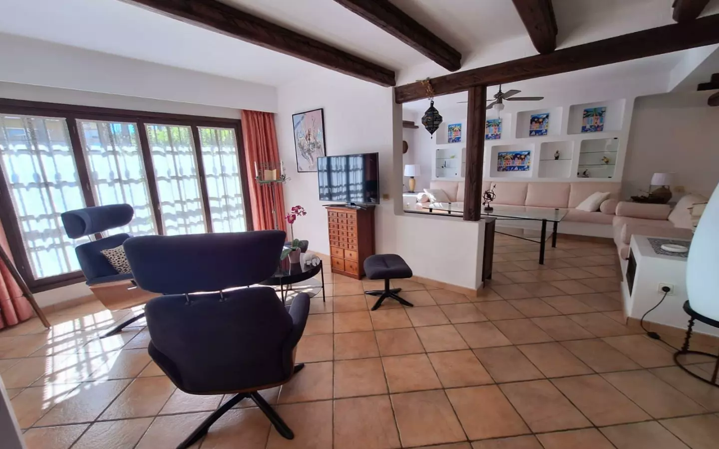 2-bedroom Apartment In Torrevieja, Spain (160 M²)