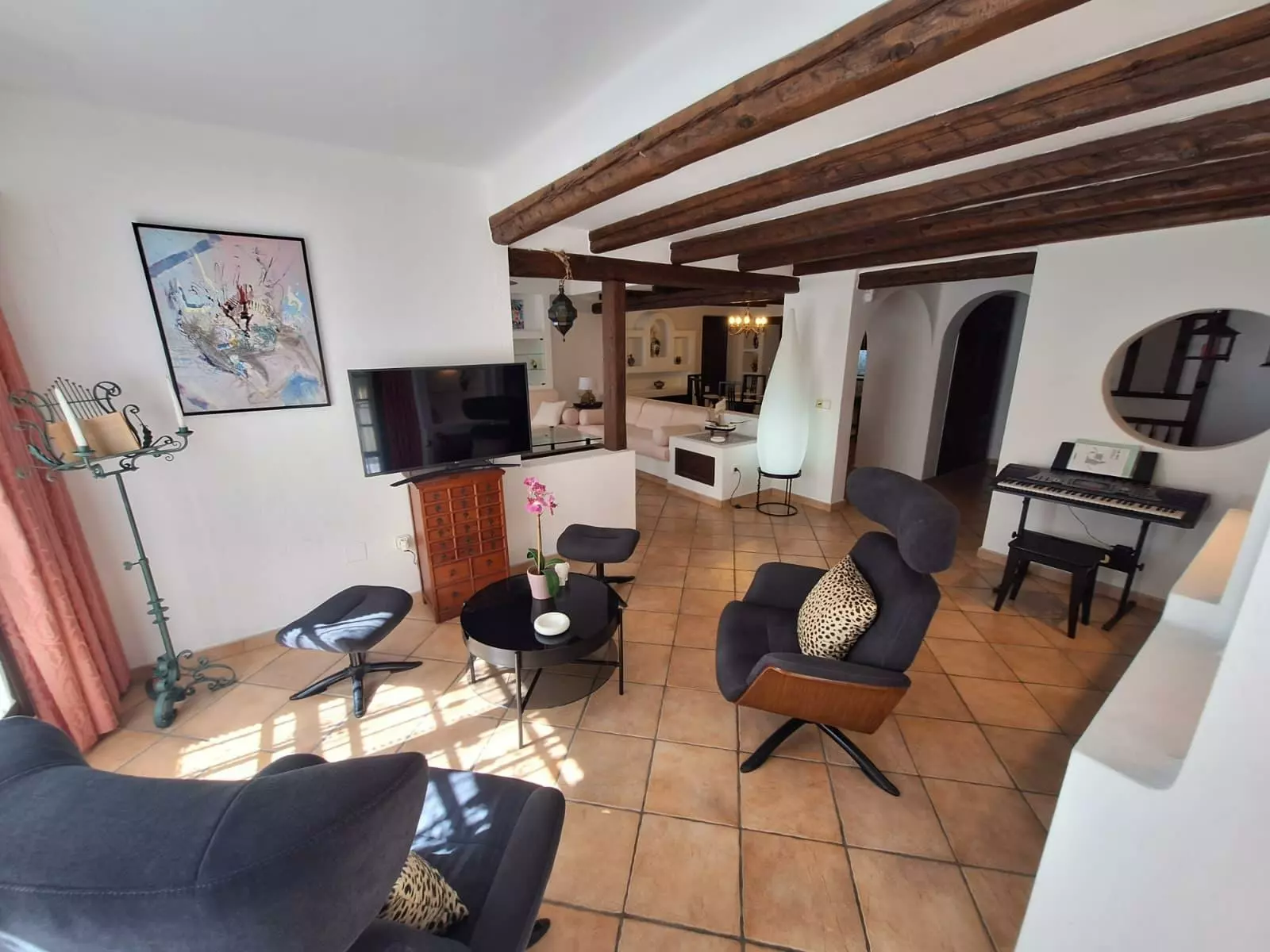 2-bedroom Apartment In Torrevieja, Spain (160 M²)