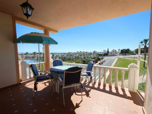 2-bedroom Bungalow In Torrevieja, Spain (75 M²)