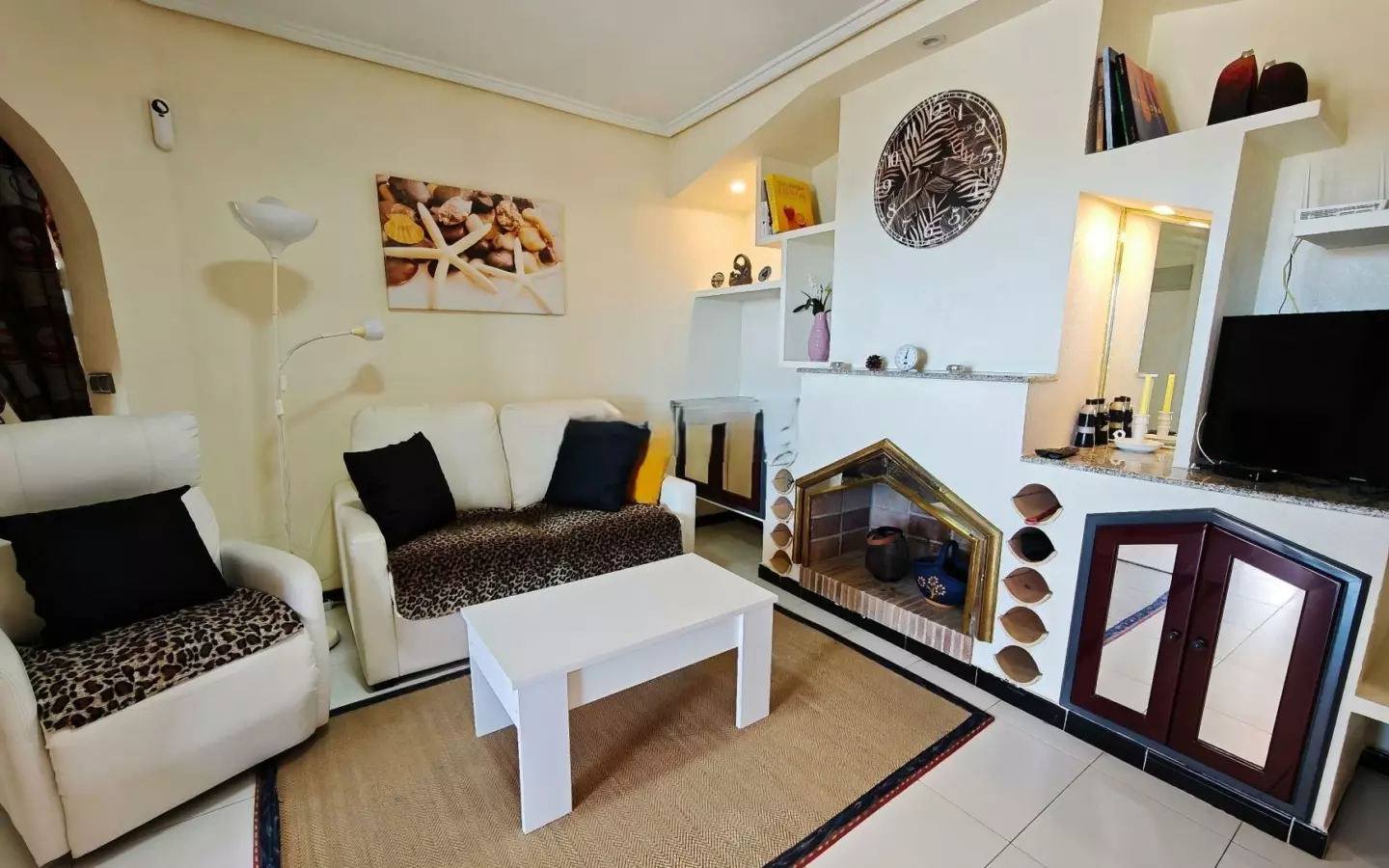 2-bedroom Bungalow In Torrevieja, Spain (75 M²)