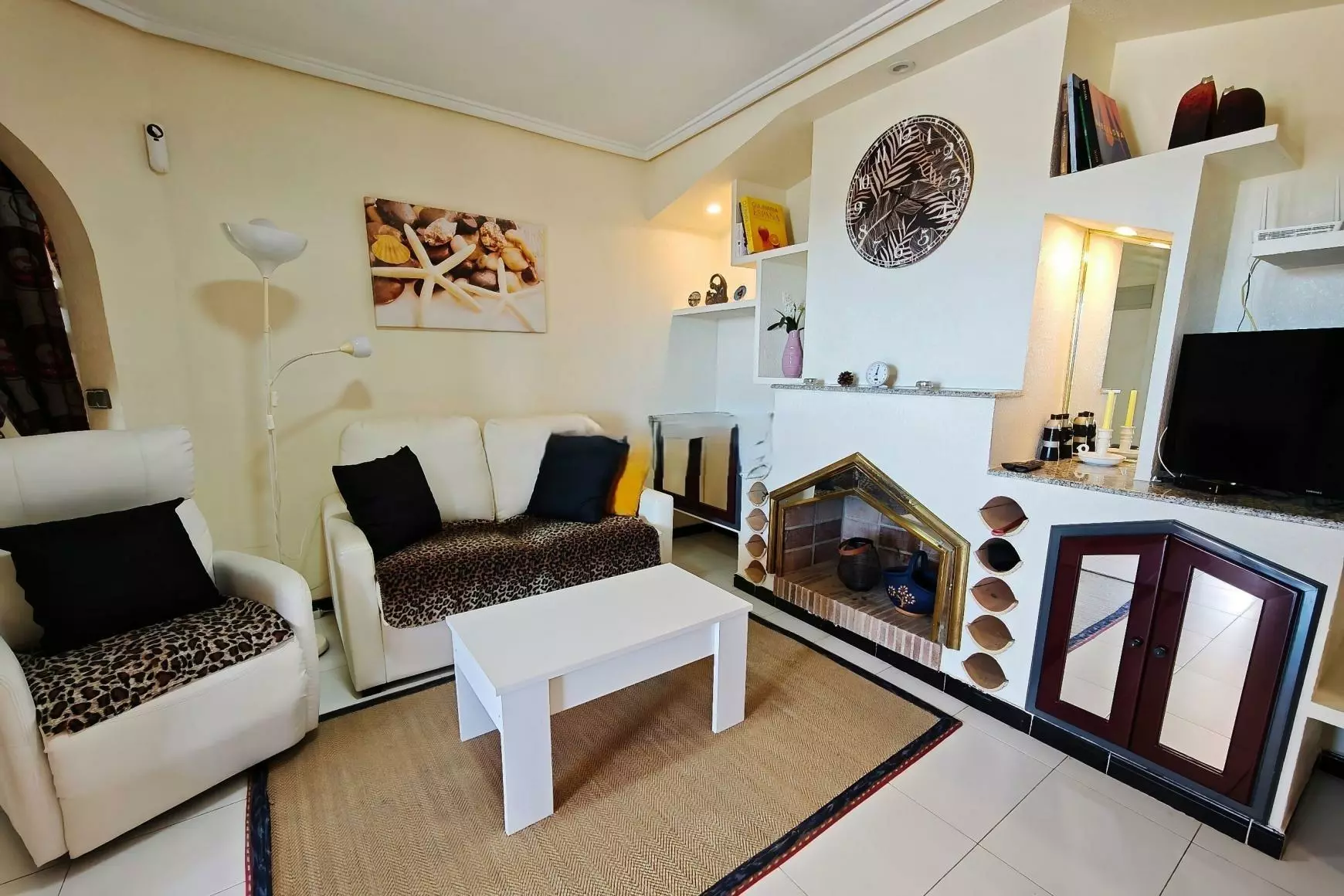 2-bedroom Bungalow In Torrevieja, Spain (75 M²)