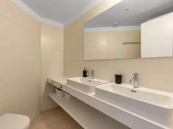 2-bedroom Apartment In Torrevieja, Spain (78 M²)