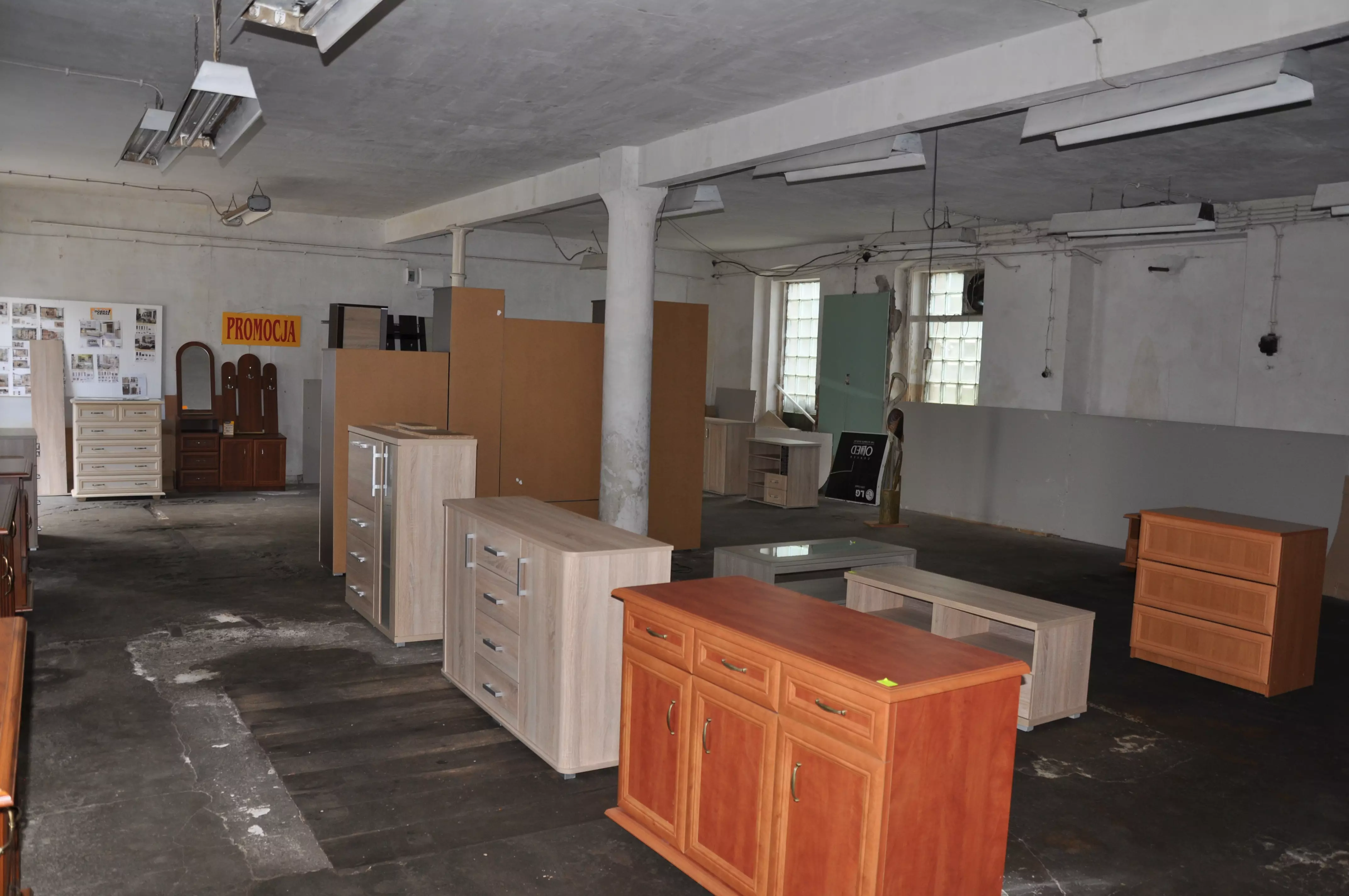 Historic Commercial And Residential Property With Production Halls And 6,000 M² Land In Poland