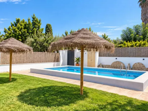 5-bedroom Villa In Cártama, Spain (230 M²)