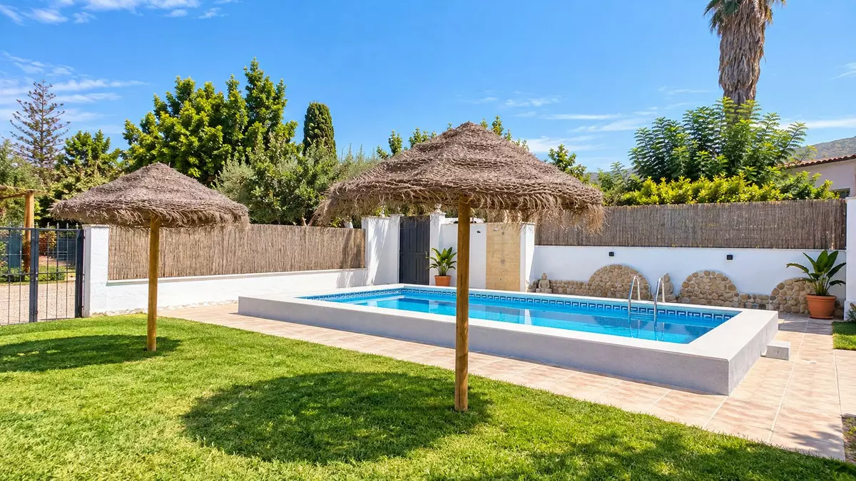 5-bedroom Villa In Cártama, Spain (230 M²)