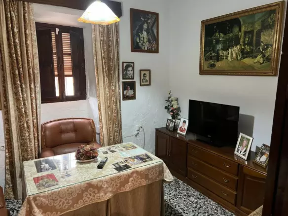 6-bedroom Town House In Álora, Spain (220 M²)