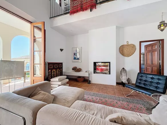 8-bedroom Villa In Alcaucín, Spain (962 M²)
