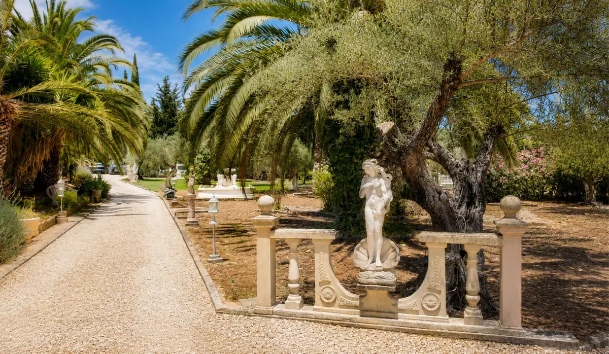 6-bedroom Country House In Ronda, Spain (424 M²)