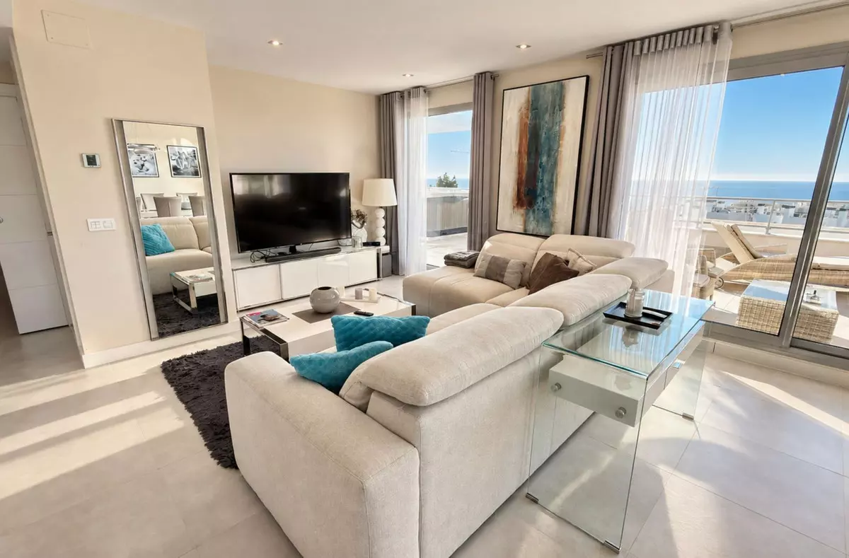 3-bedroom Apartment In Mijas, Spain (132 M²)
