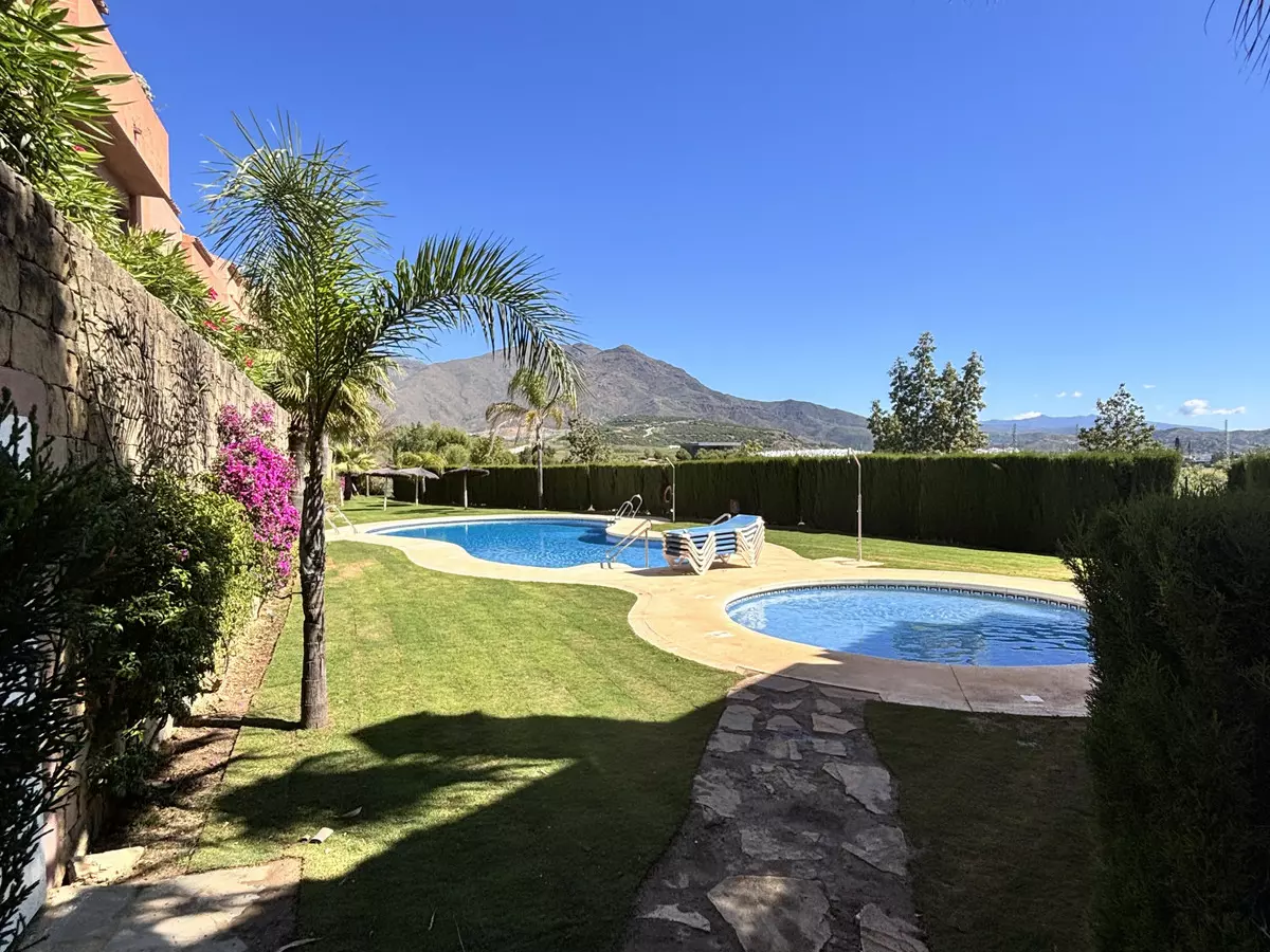 3-bedroom Town House In Estepona, Spain (200 M²)