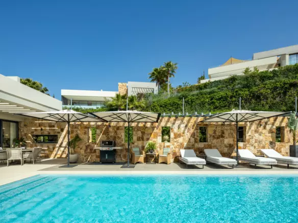 5-bedroom Villa In Marbella, Spain (532 M²)