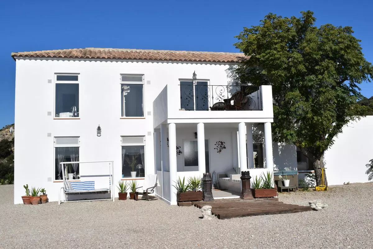 10-bedroom Country House In Ronda, Spain (1.238 M²)