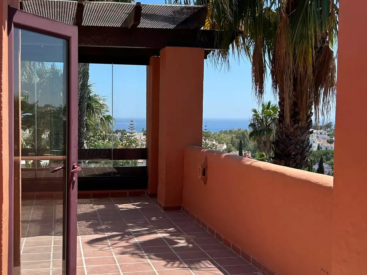 4-bedroom Villa In Marbella, Spain (325 M²)