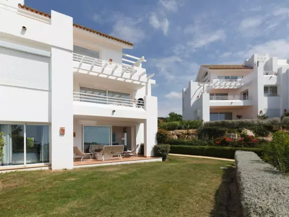 3-bedroom Apartment In Casares, Spain (105 M²)