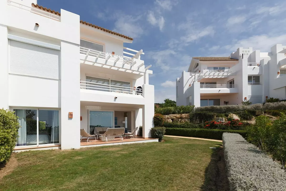 3-bedroom Apartment In Casares, Spain (105 M²)