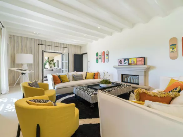 5-bedroom Villa In Santa Maria Del Camí, Spain (670 M²)