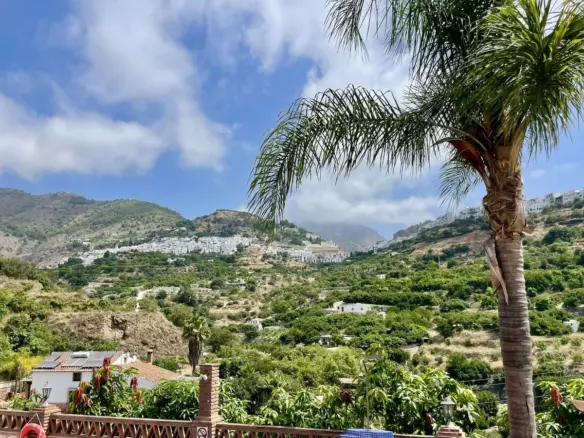 3-bedroom Villa In Frigiliana, Spain (120 M²)