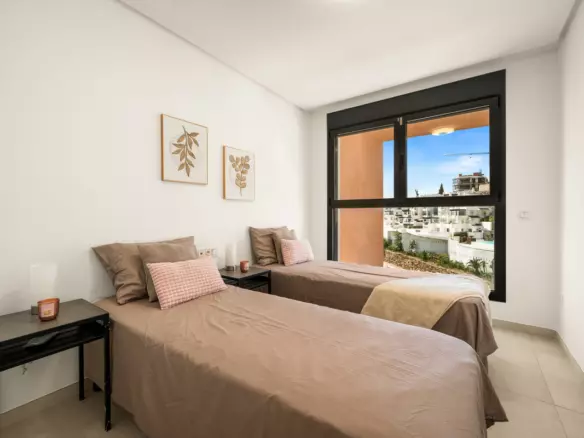 3-bedroom Apartment In Benahavis, Spain (125 M²)