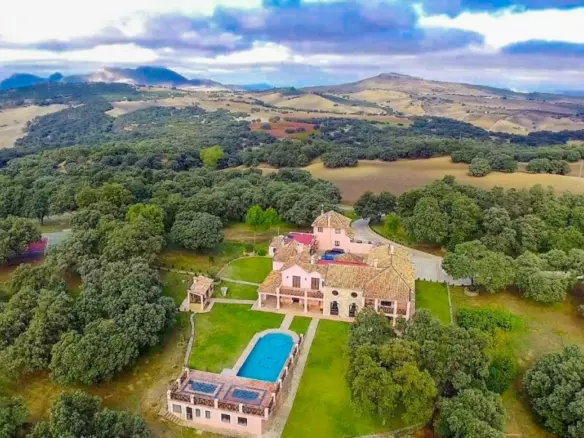 7-bedroom Country House In Ronda, Spain (735 M²)