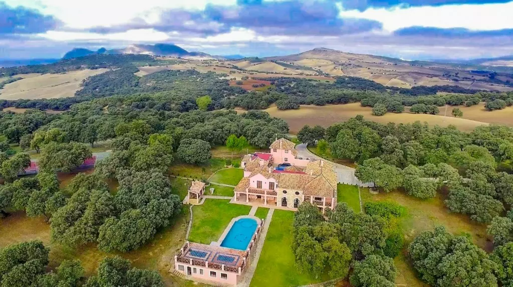 7-bedroom Country House In Ronda, Spain (735 M²)