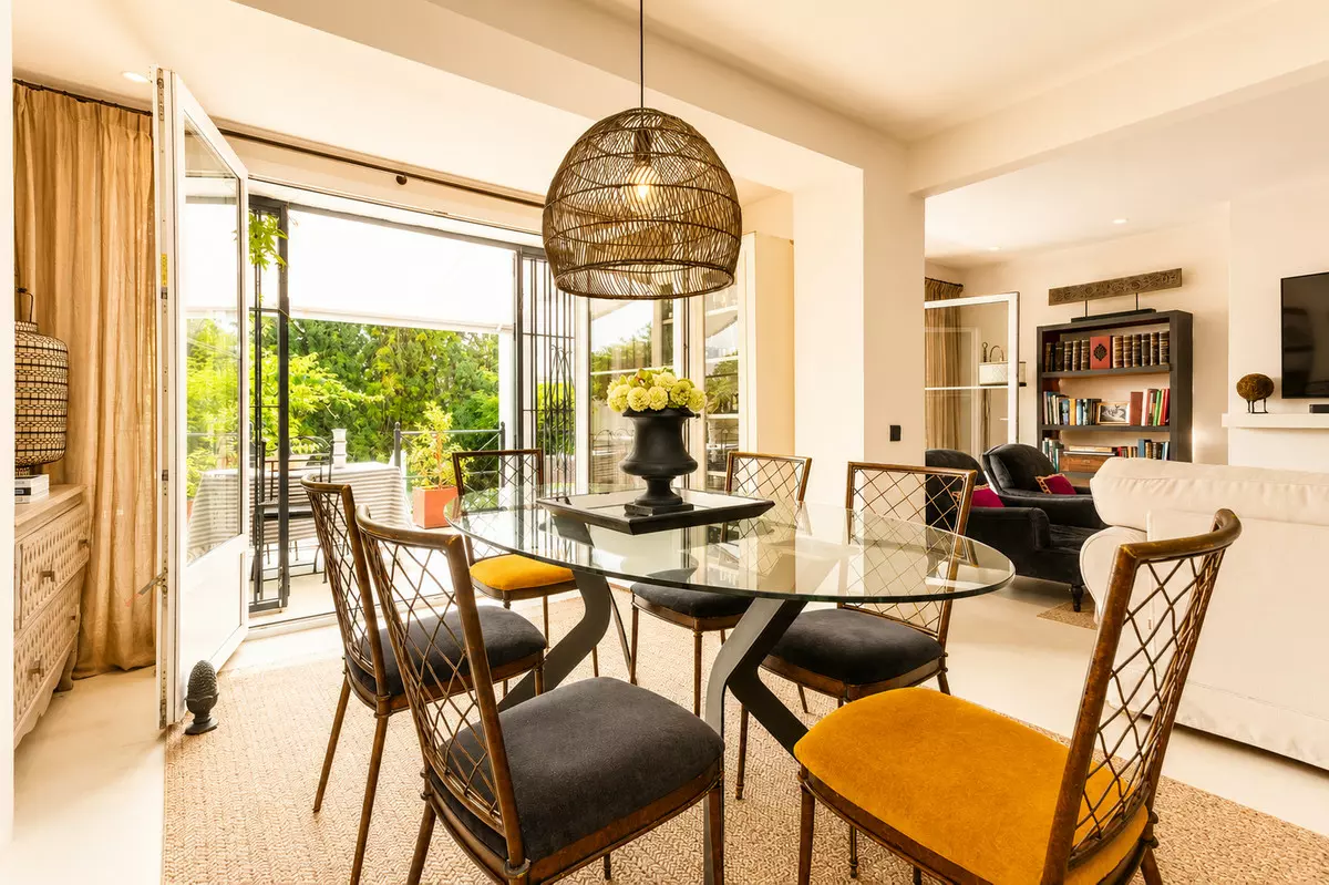 6-bedroom Town House In Marbella, Spain (305 M²)