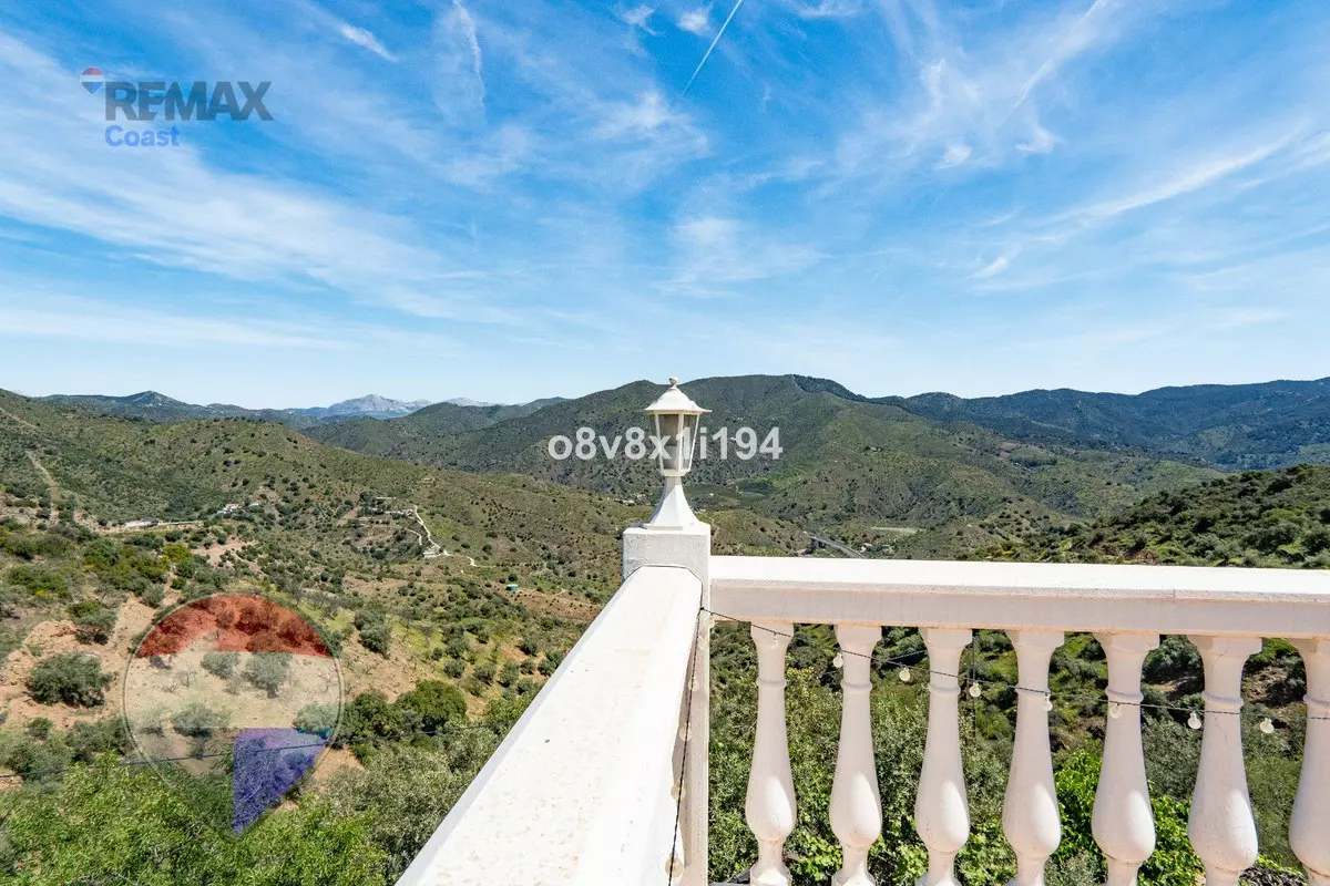 3-bedroom Country House In Málaga, Spain (100 M²)
