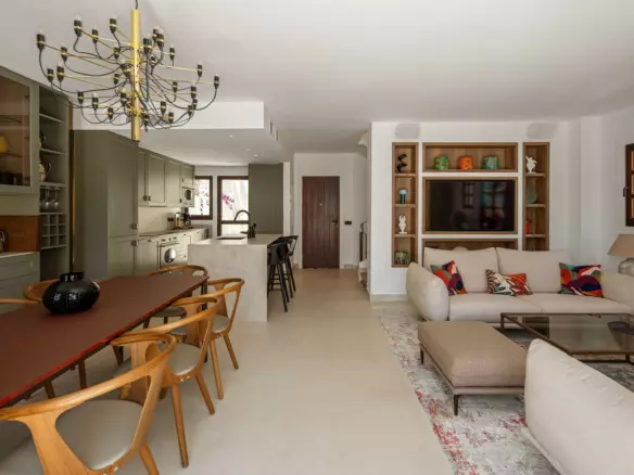 3-bedroom Town House In Marbella, Spain (211 M²)