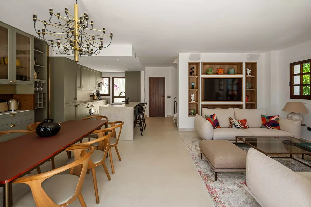 3-bedroom Town House In Marbella, Spain (211 M²)