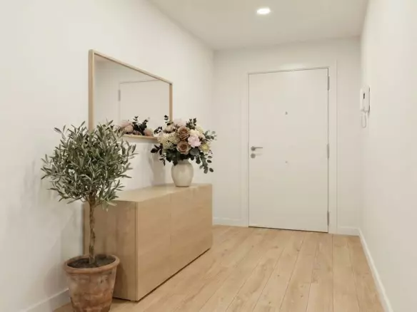 2-bedroom Apartment In Estepona, Spain (93 M²)