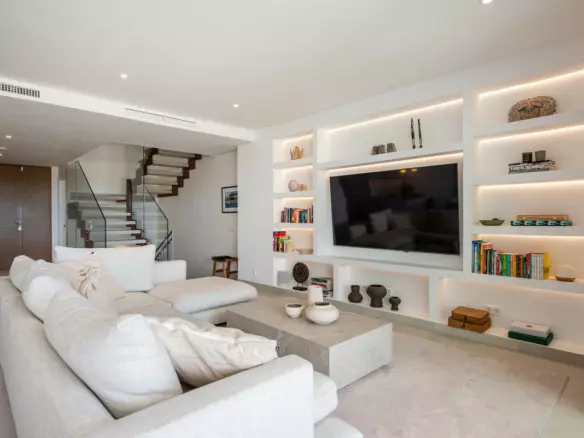 4-bedroom Villa In Marbella, Spain (256 M²)