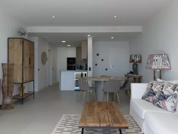 2-bedroom Apartment In Marbella, Spain (119 M²)