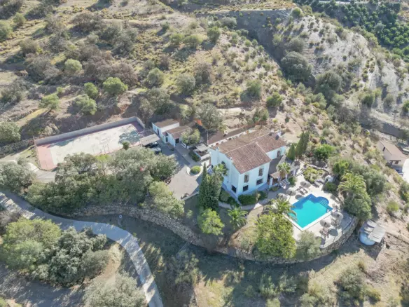 7-bedroom Country House In Álora, Spain (1.009 M²)