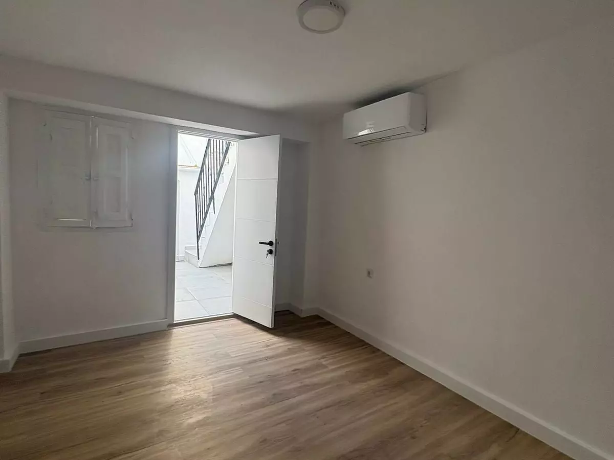 5-bedroom Town House In Casabermeja, Spain (120 M²)
