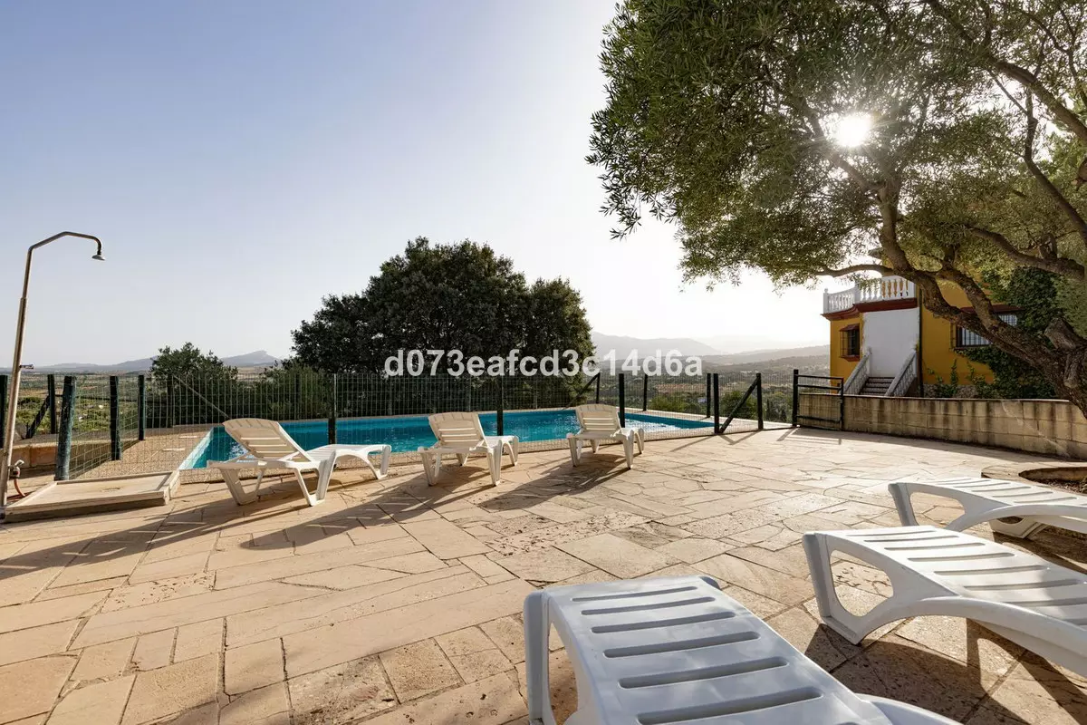 6-bedroom Villa In Ronda, Spain (256 M²)
