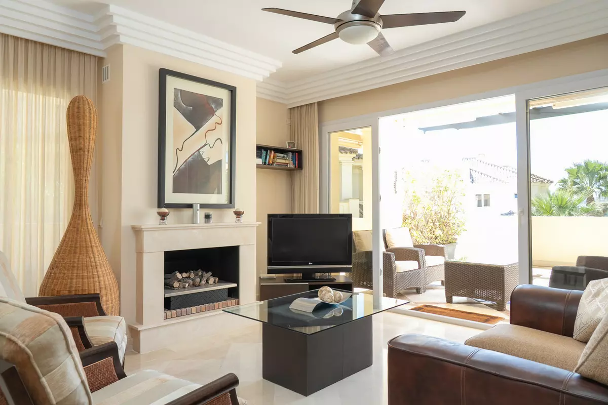 2-bedroom Apartment In Casares, Spain (153 M²)
