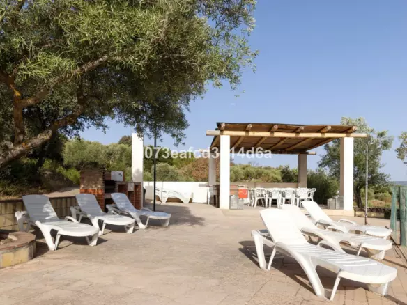 6-bedroom Villa In Ronda, Spain (256 M²)