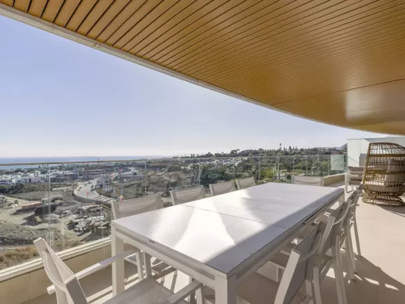 3-bedroom Apartment In Estepona, Spain (187 M²)