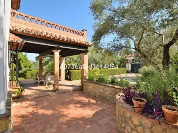 6-bedroom Country House In Arriate, Spain (244 M²)