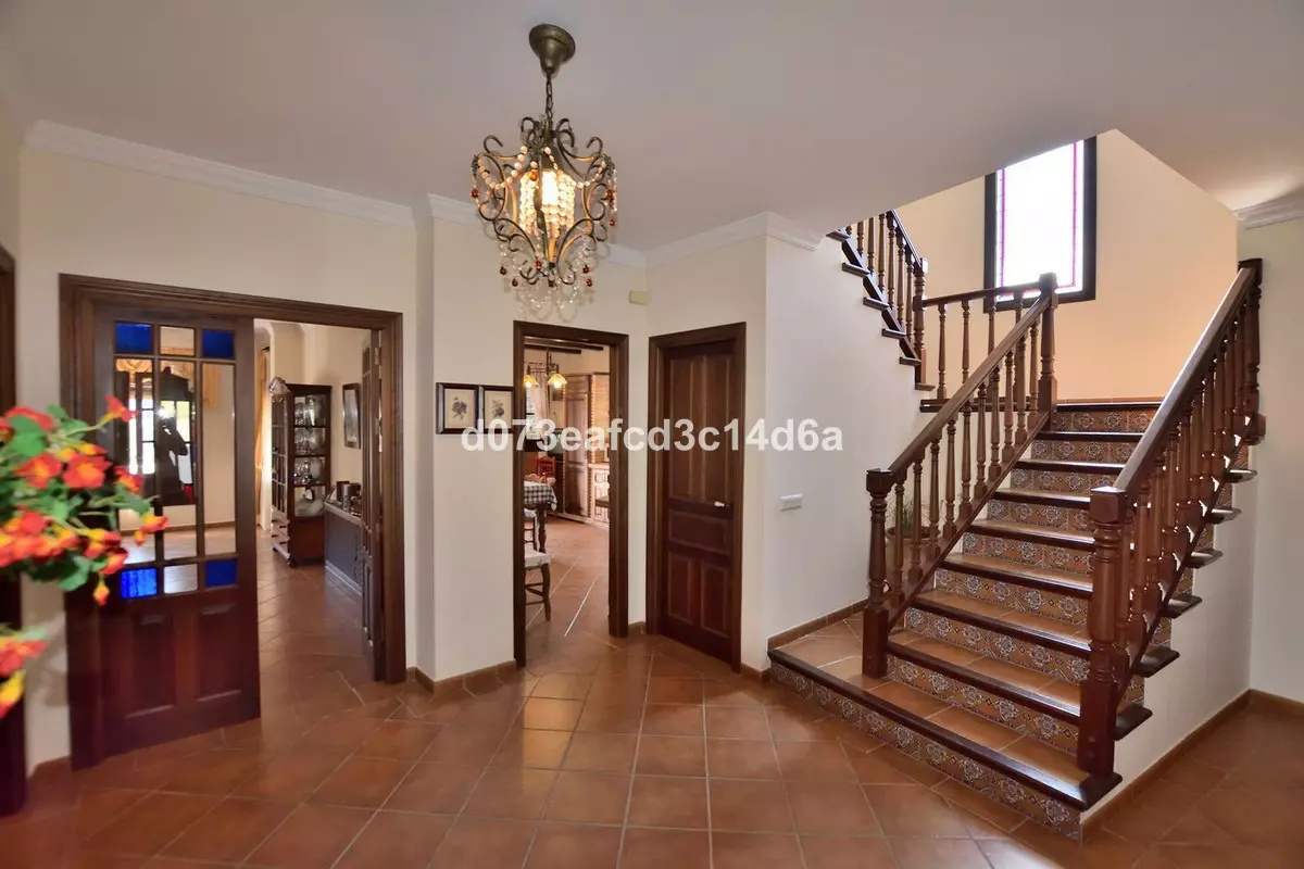 5-bedroom Villa In Montejaque, Spain (508 M²)