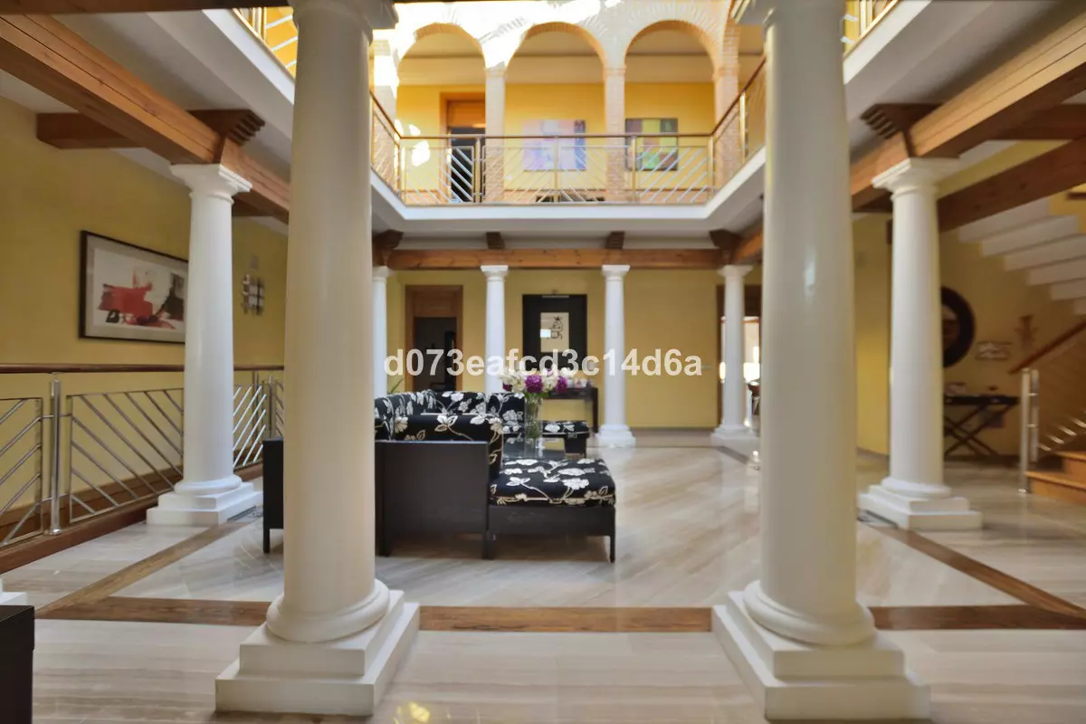 4-bedroom Villa In Ronda, Spain (349 M²)