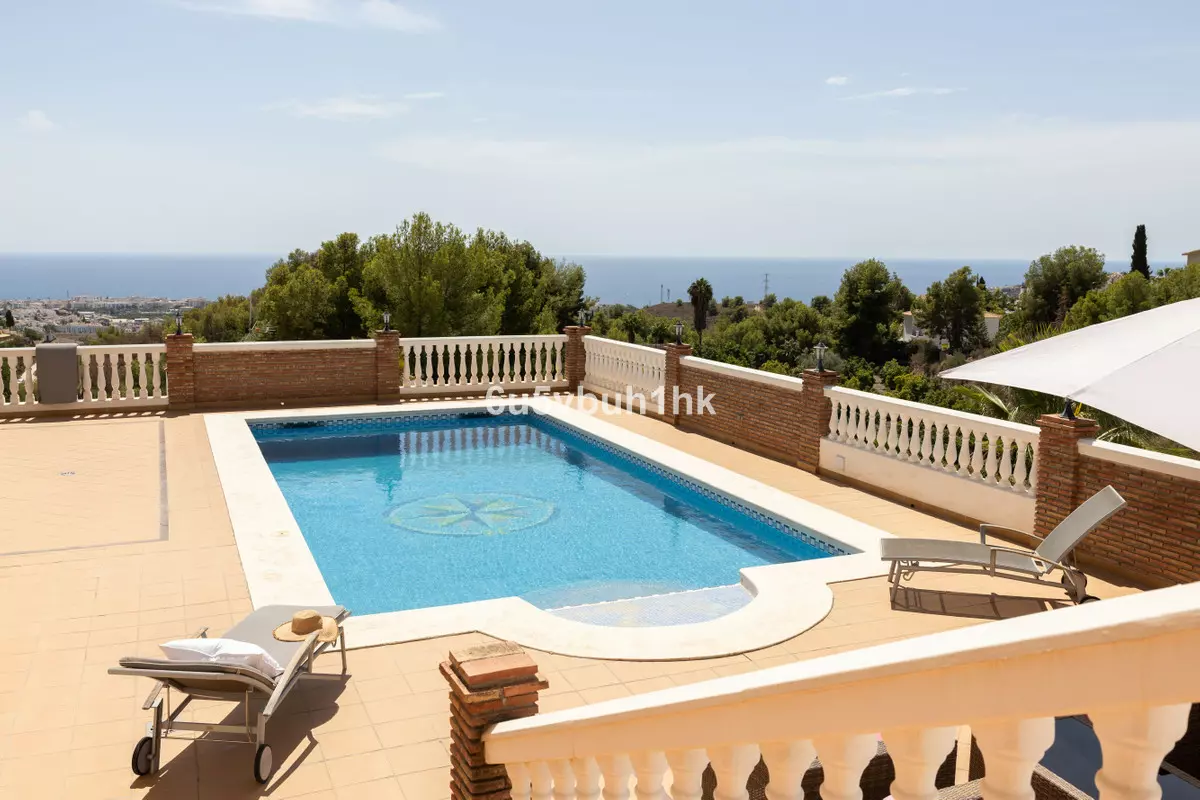 5-bedroom Villa In Frigiliana, Spain (400 M²)