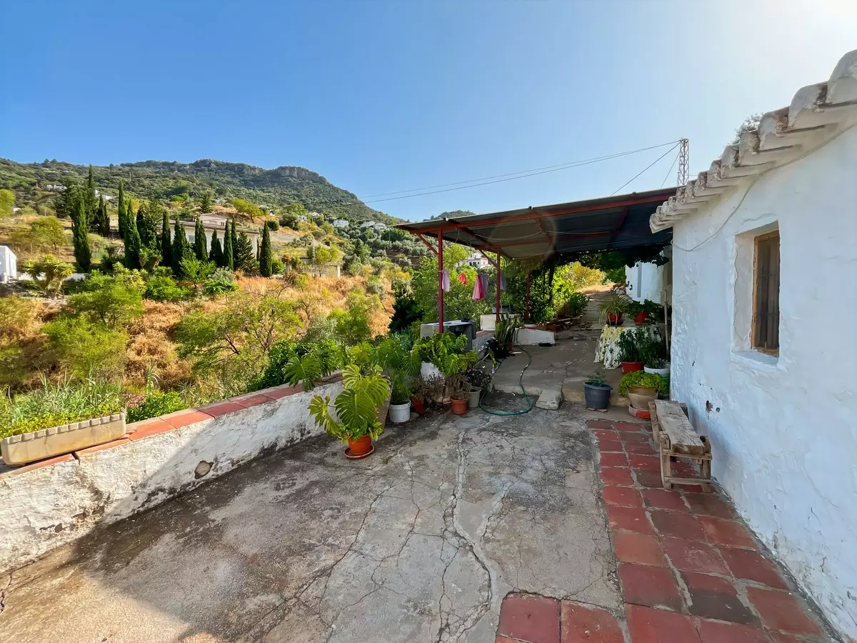 5-bedroom Country House In Comares, Spain (231 M²)