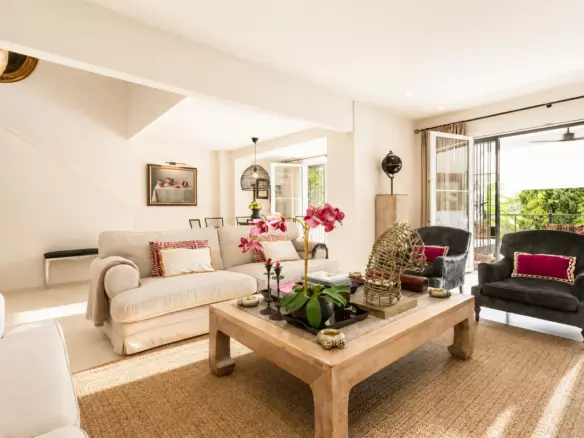 6-bedroom Town House In Marbella, Spain (305 M²)
