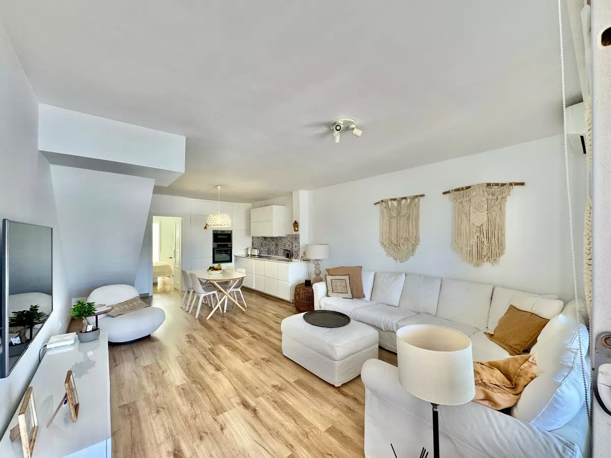3-bedroom Apartment In San Javier, Spain (97 M²)