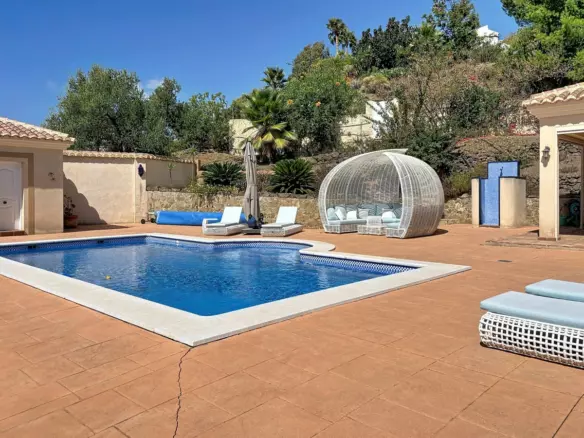 3-bedroom Villa In Vélez – Málaga, Spain (190 M²)