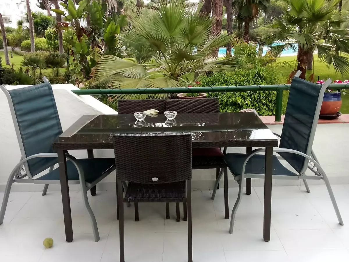 3-bedroom Apartment In Estepona, Spain (90 M²)