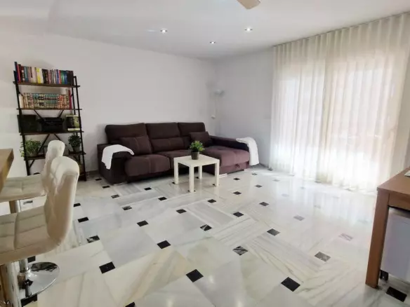 3-bedroom Apartment In Fuengirola, Spain (100 M²)
