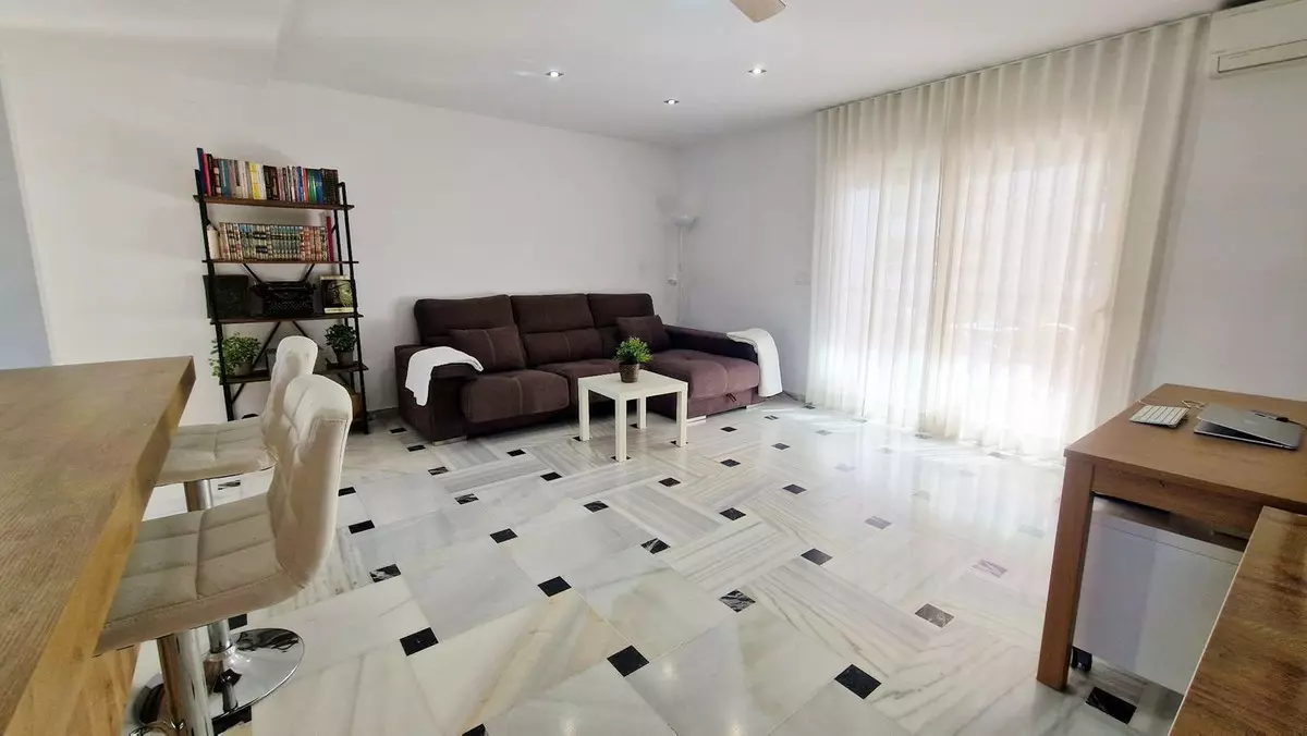 3-bedroom Apartment In Fuengirola, Spain (100 M²)
