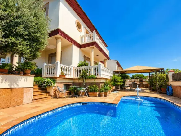 6-bedroom Villa In Ronda, Spain (534 M²)